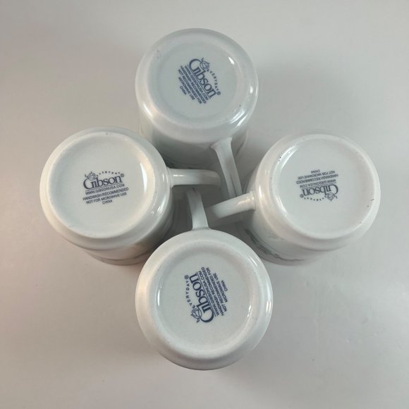 Gibson Everyday Holiday Gold Cups Saucers Holly Berries Lot of 4 Sets - Picture 3 of 16